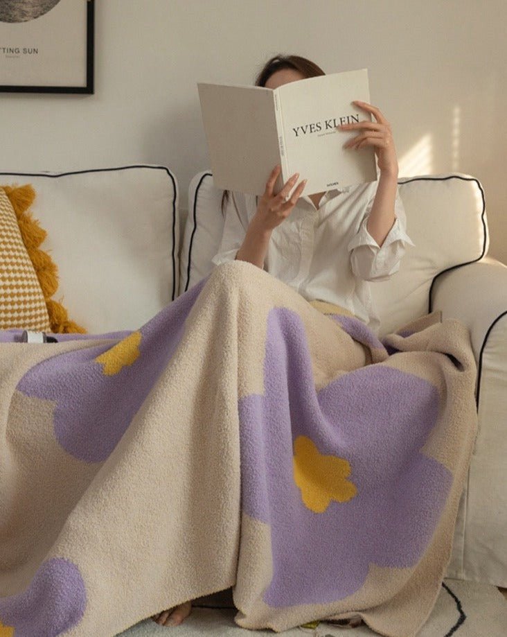 Ultra Soft Microfiber Sunflower Pattern Throw Blanket - The Gift Shop
