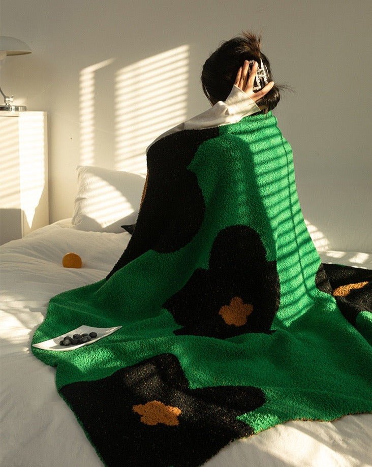Ultra Soft Microfiber Sunflower Pattern Throw Blanket - The Gift Shop