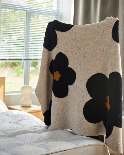 Ultra Soft Microfiber Sunflower Pattern Throw Blanket - The Gift Shop