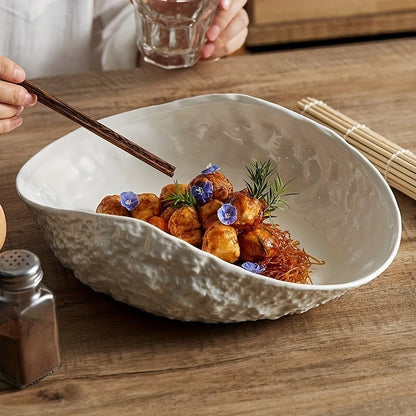 Elegant Shell-Shaped Ceramic Dish