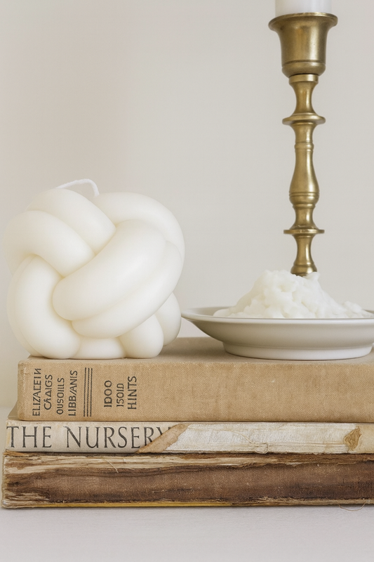 Large Double Knot Candle - Sculptural Decorative Design