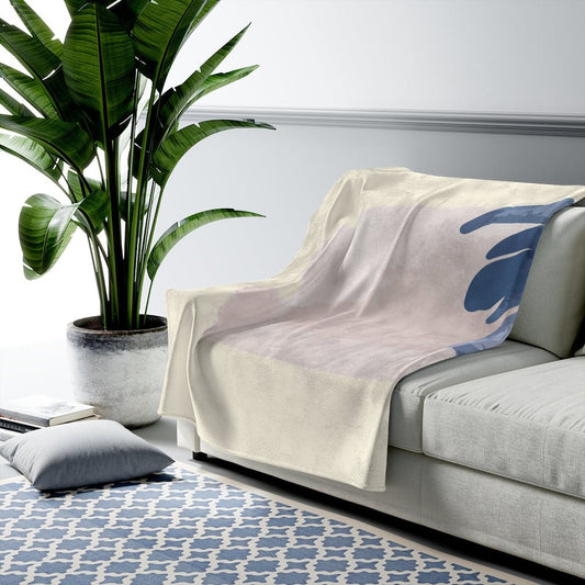 Abstract Floral Velveteen Throw Blanket – Thoughtful Gift from The Gift Shop UAE