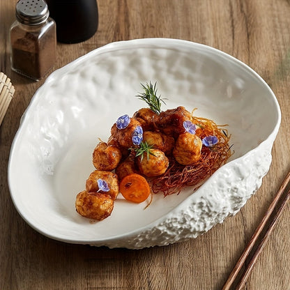 Elegant Shell-Shaped Ceramic Dish