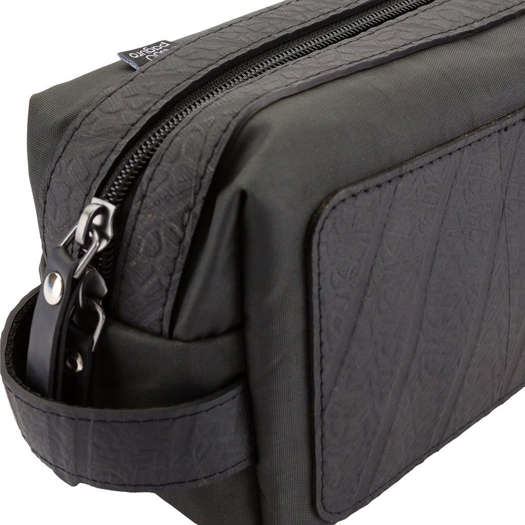 Eco - Vegan Waterproof Travel Wash Bag – Nova by Paguro – Thoughtful Gift from The Gift Shop UAE