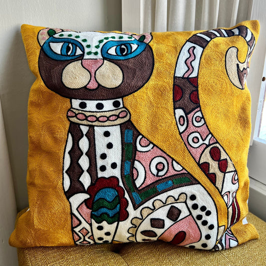 Gold Abstract Cat Embroidered Pillow Cover – Cat Lovers Collection