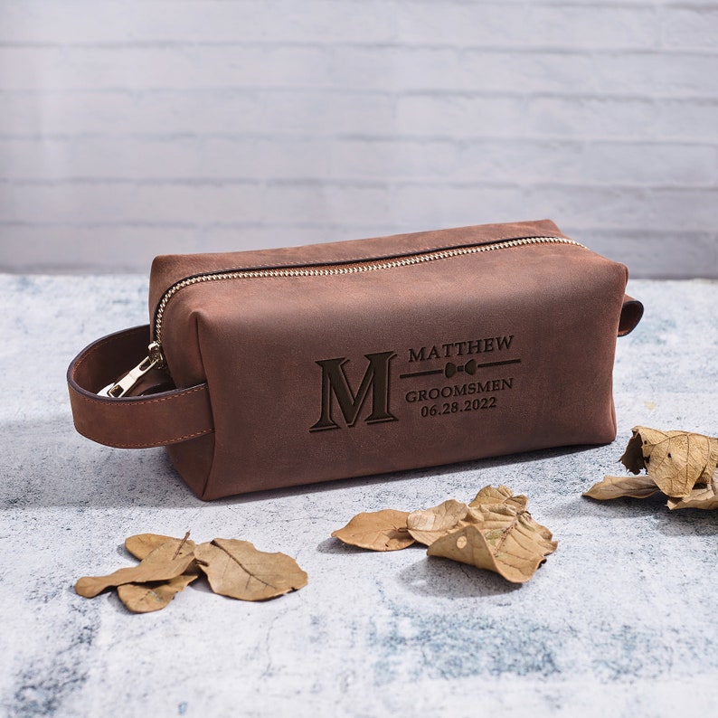 Personalized Leather Dopp Kit for Groomsmen - The Gift Shop