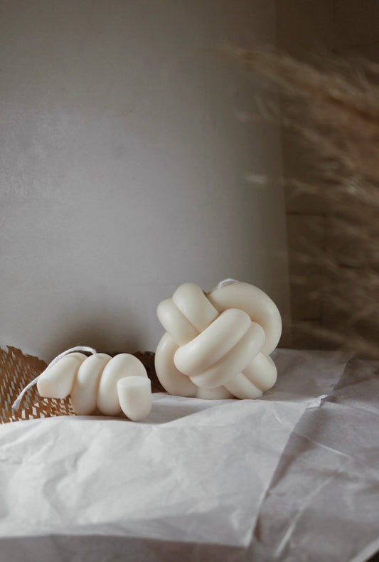 Sculptural Candle - Double Knot - The Gift Shop