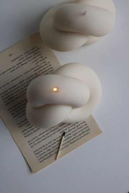 Sculptural Candle - Large Knot - The Gift Shop