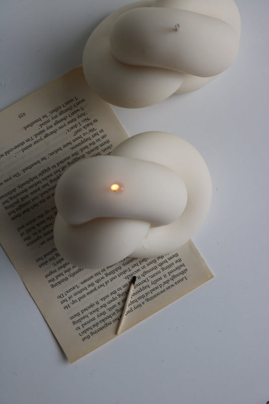 Sculptural Candle - Large Knot - The Gift Shop