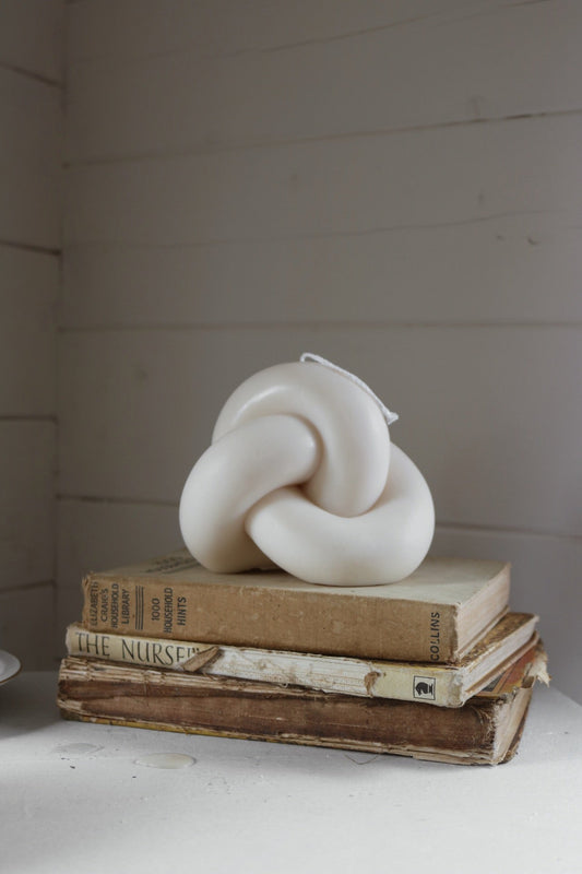 Sculptural Candle - Large Knot - The Gift Shop