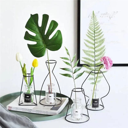 Nordic Style Iron Flower Vase - Elegant Home Decor Accent - The Gift Shop