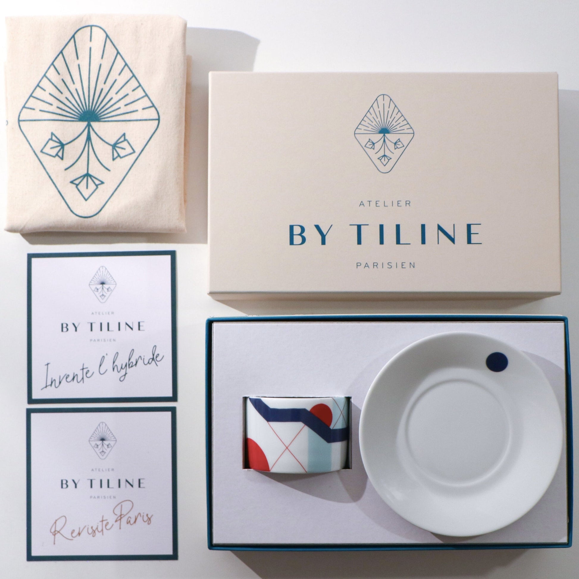 Hybrides Paris Beaubourg candle with matching white box and gold foil branding