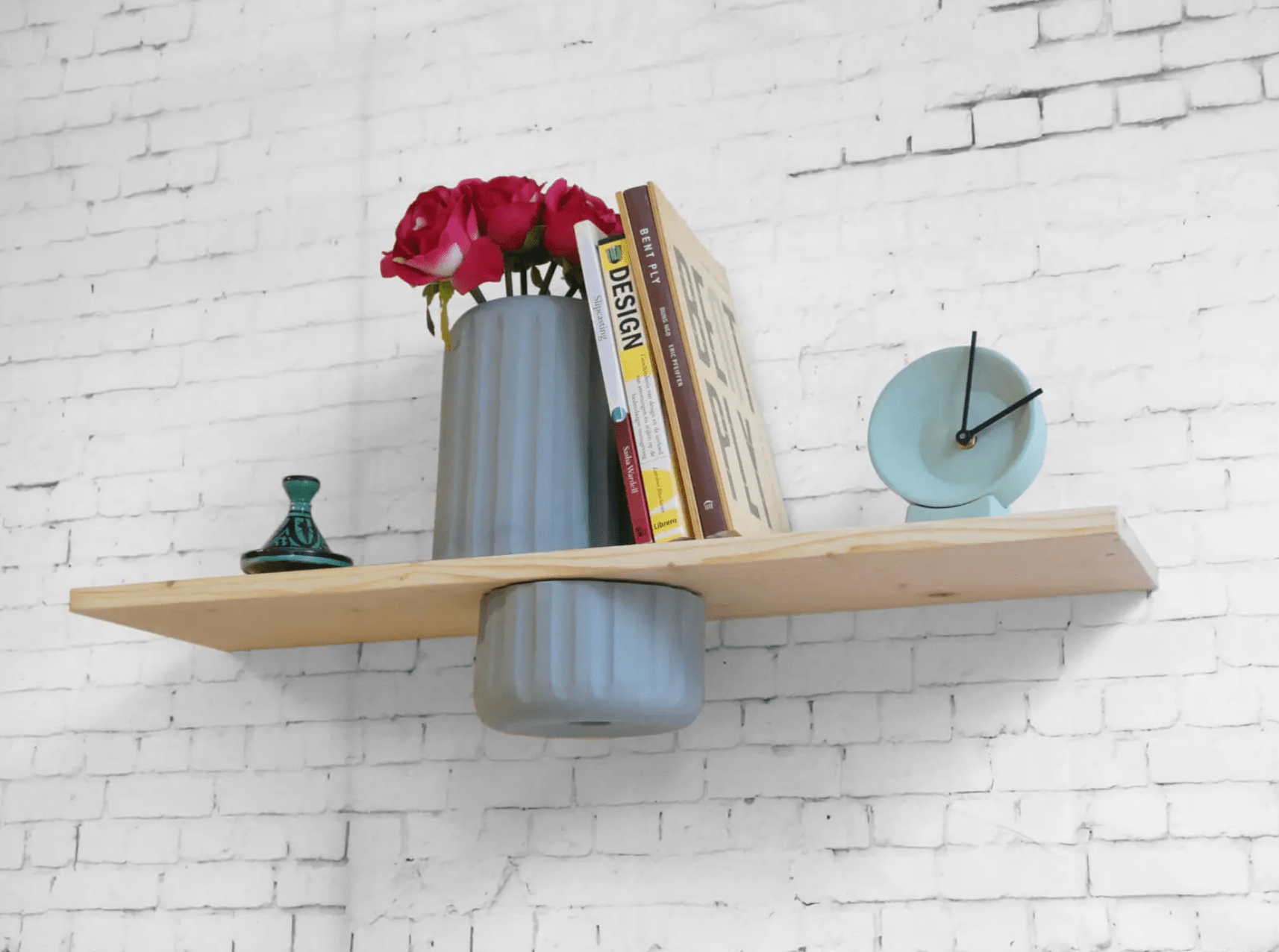 Shelf Vase – Sculpted Jesmonite Form – Front Angle