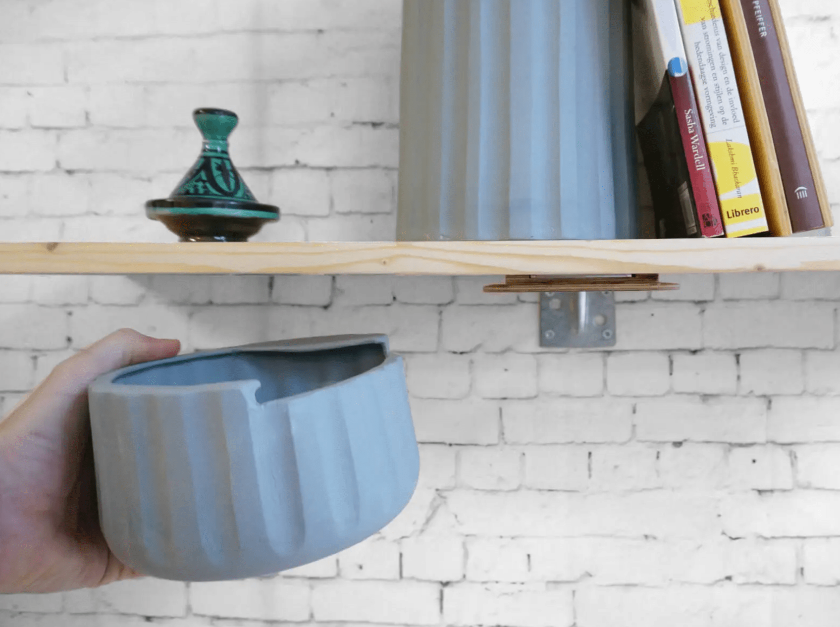 Shelf Vase – Sculpted Jesmonite Form – Close Up