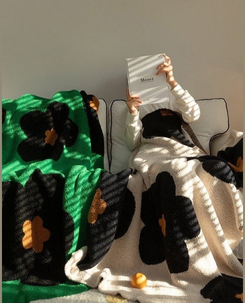 Sunflower Pattern Cozy Throw Blanket – Thoughtful Gift from The Gift Shop UAE