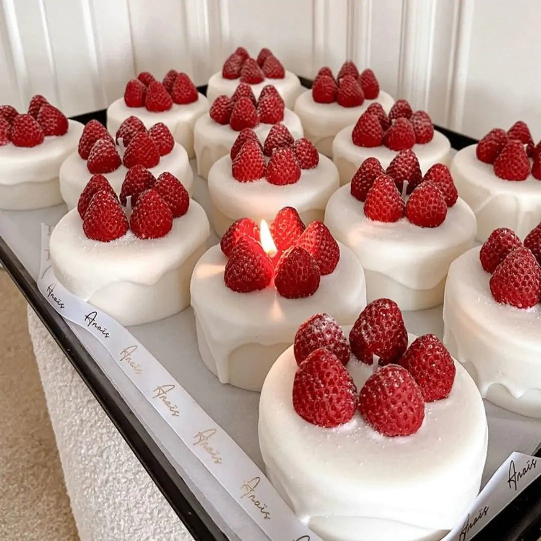 Scented Candle - Strawberry Cake - The Gift Shop